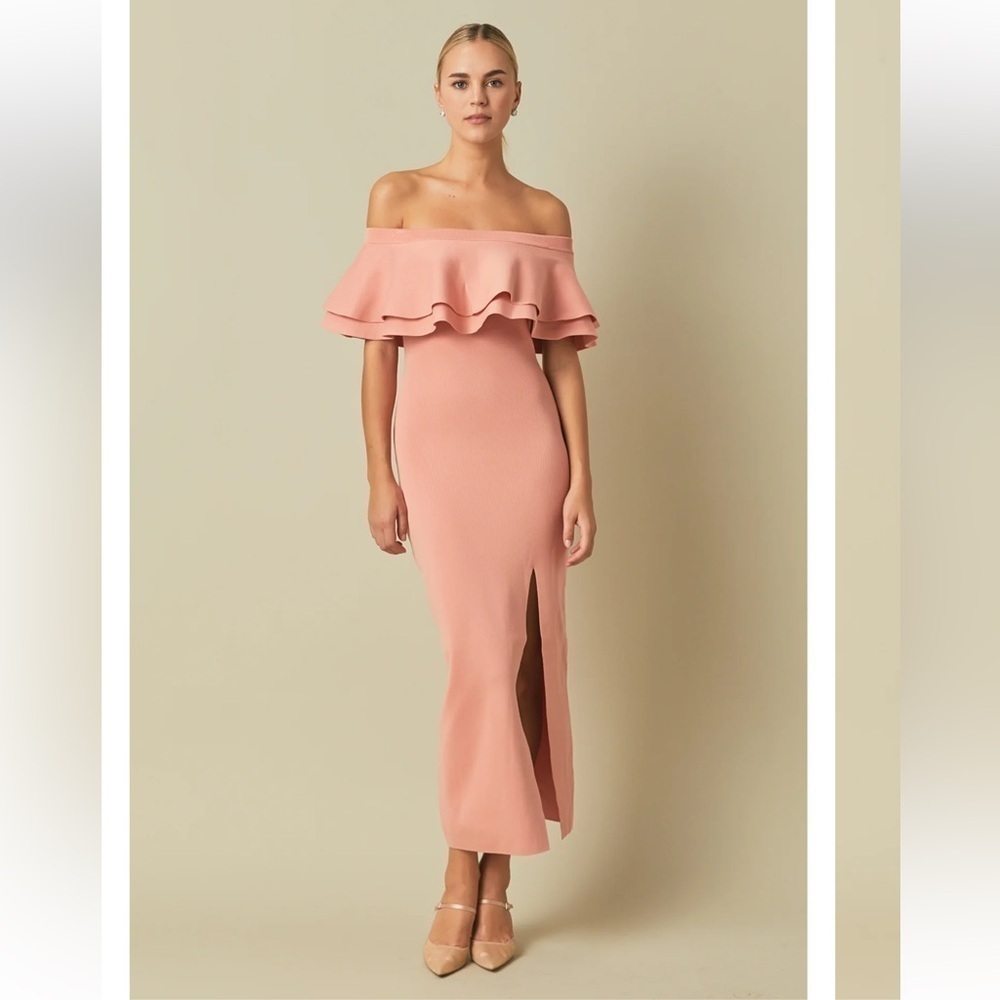 NWT endless rose off the shoulder ruffle maxi dress blush split leg size medium
